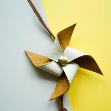Customization Customized Leather Blessing Windmill Corporate Gifts