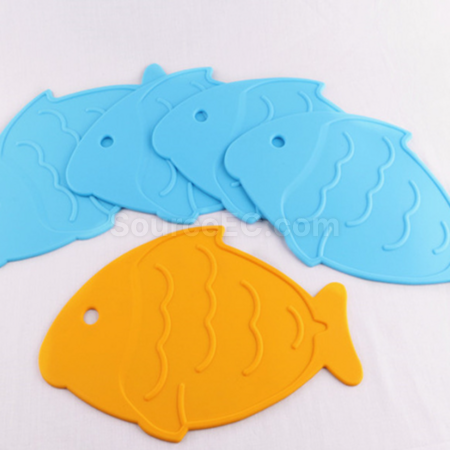 Customization Fish shaped silicone placemat Corporate Gifts
