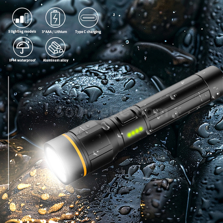 SOS Zoom Flashlight