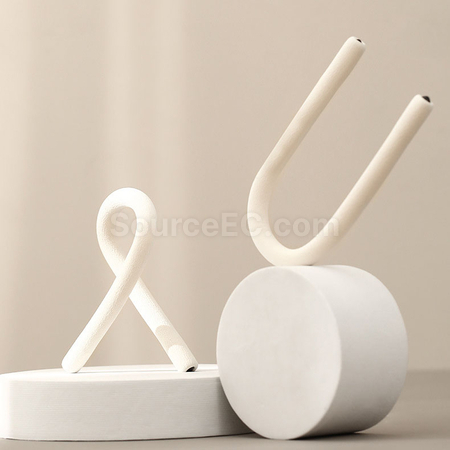 Freely Bendable Multi-Purpose Hook with Random Locking Function