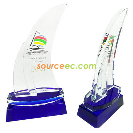 Sailboat Crystal Trophy - Corporate Gifts Successful Case in Singapore